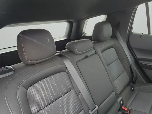 Used 2025 Chevrolet Equinox LT image 17