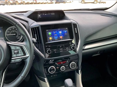 Used 2023 Subaru Forester Premium image 6