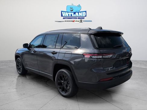 New 2025 Jeep Grand Cherokee L Altitude image 6