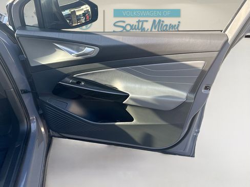 Used 2023 Volkswagen ID.4 Pro S image 34