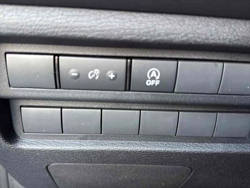 New 2026 Mitsubishi Outlander AWD image 19