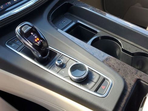 Used 2023 Cadillac Escalade ESV Premium Luxury w/ LPO, Radiant Package AWD/4WD image 18