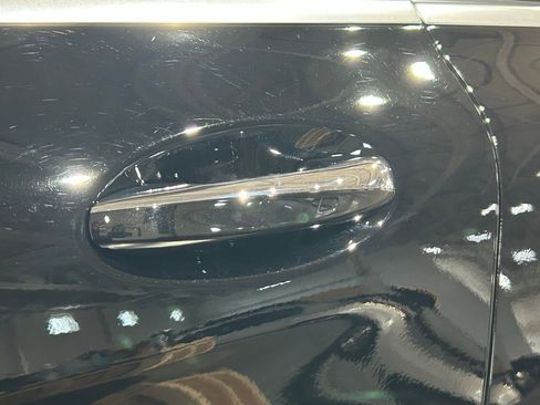 Used 2022 Mercedes-Benz GLC 300 4MATIC image 25