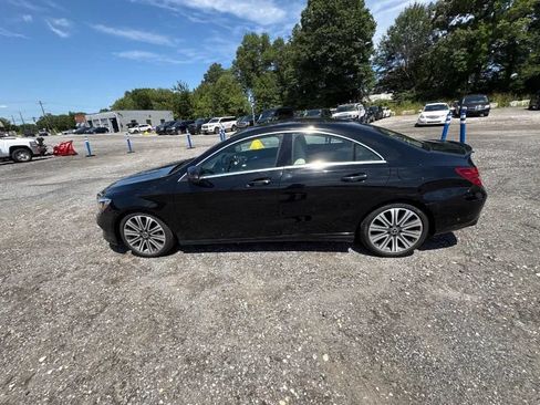 Used 2018 Mercedes-Benz CLA 250 4MATIC image 3