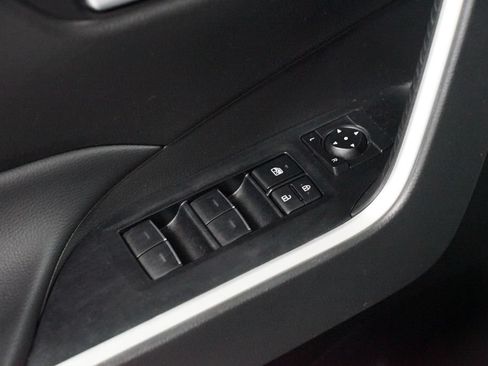 Certified 2025 Toyota RAV4 XLE FWD image 31