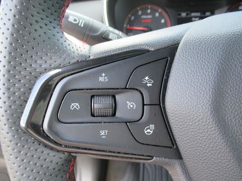 Used 2023 Chevrolet TrailBlazer RS w/ Sun and Liftgate Package image 20