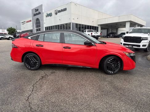 Used 2026 Nissan Sentra SR w/ Floor Mat Package FWD image 7