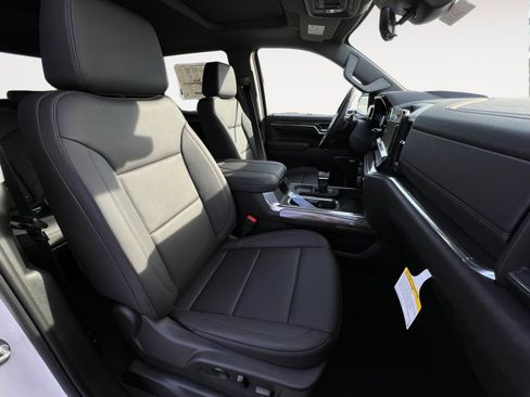 New 2025 Chevrolet Silverado 1500 LTZ w/ LTZ Premium Package image 19