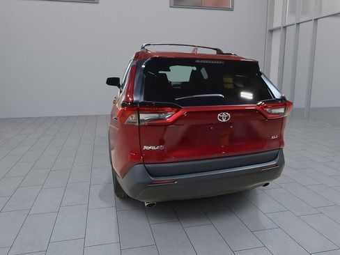 Used 2023 Toyota RAV4 XLE FWD image 7