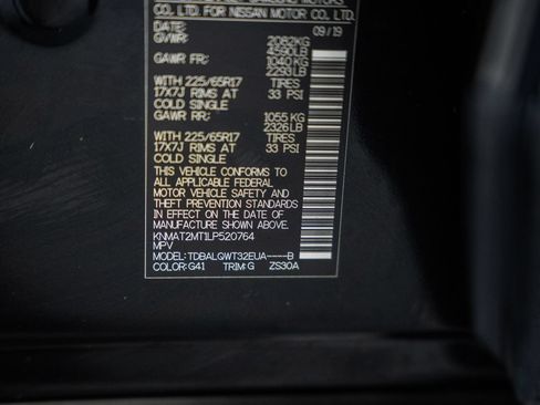 Used 2020 Nissan Rogue SV FWD image 40