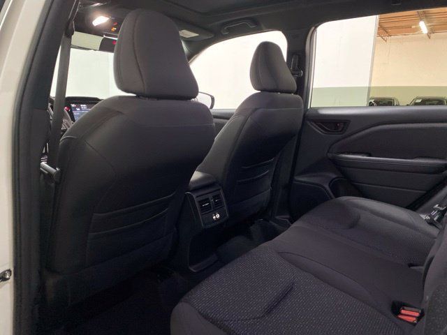 Used 2025 Subaru Forester Premium AWD/4WD image 20