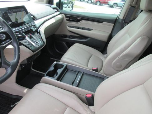 Used 2022 Honda Odyssey Touring image 19