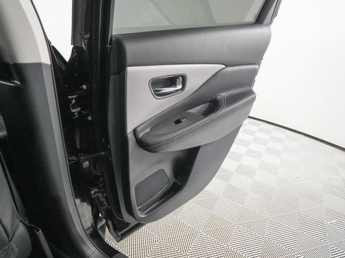Used 2022 Nissan Murano SV w/ SV Midnight Edition Package AWD/4WD image 17