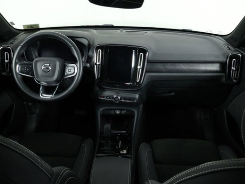 Used 2023 Volvo XC40 Recharge Plus w/ Protection Package Premier AWD/4WD image 7