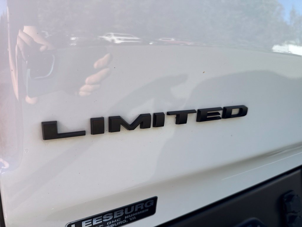Used 2025 RAM 1500 Limited AWD/4WD image 10
