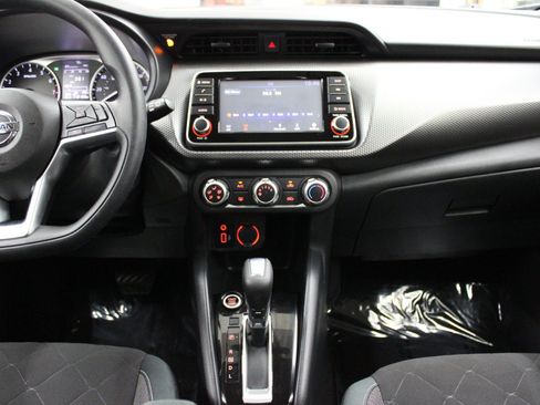 Used 2020 Nissan Kicks S FWD image 20