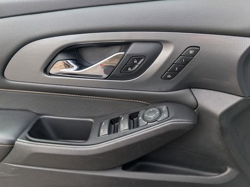 Used 2018 Chevrolet Traverse Premier w/ Redline Edition image 31