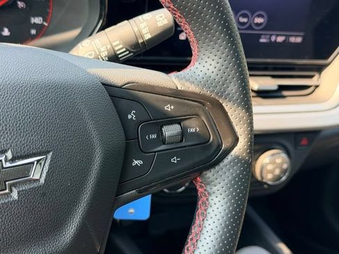Used 2024 Chevrolet Trax RS w/ Driver Confidence Package FWD image 10