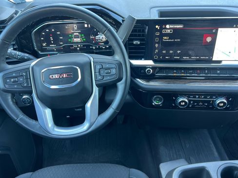 Used 2023 GMC Sierra 1500 Elevation w/ LPO, Elevation Black Package image 11