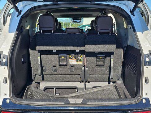 Used 2024 Toyota Sienna Platinum image 13