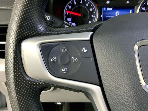 Used 2023 GMC Terrain SLE w/ Driver Convenience Package image 19