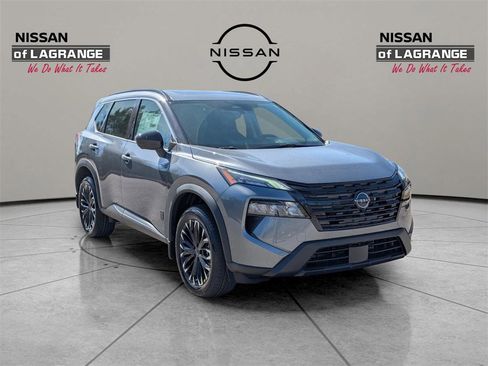 New 2026 Nissan Rogue SV image 3