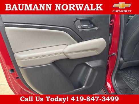 Used 2024 Chevrolet Colorado ZR2 w/ ZR2 Convenience Package III AWD/4WD image 22