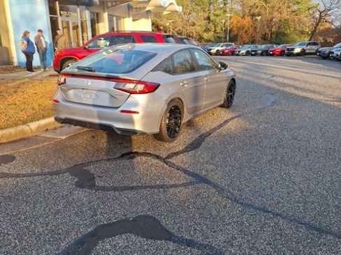 Used 2022 Honda Civic Sport image 7