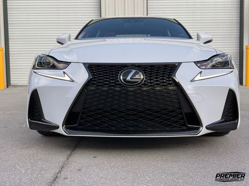 Used 2018 Lexus IS 300 image 29