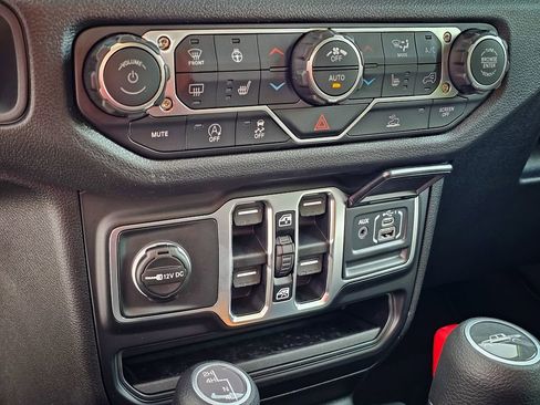 New 2026 Jeep Gladiator Sport AWD/4WD image 22