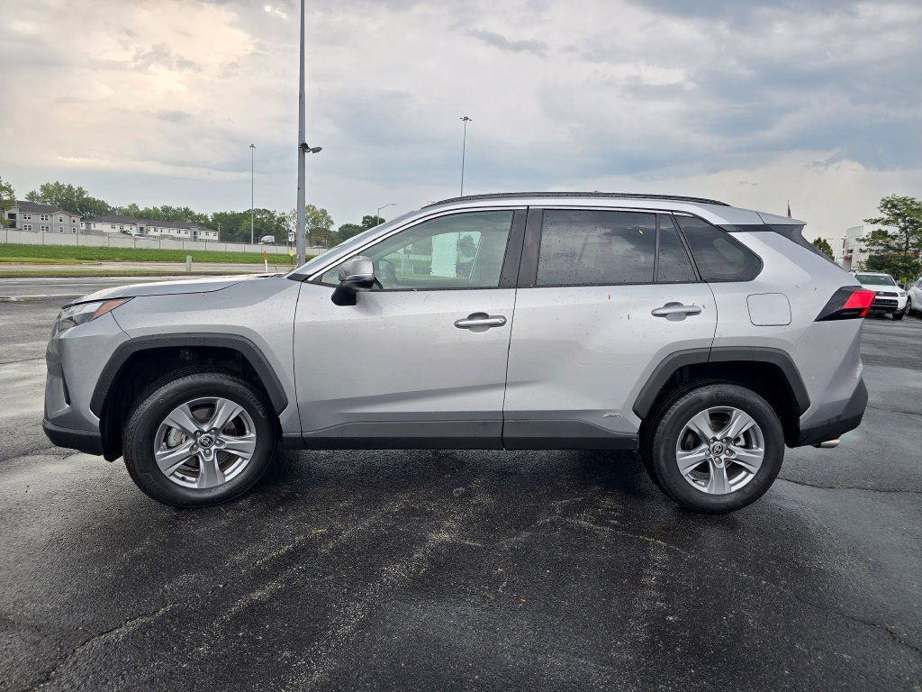 Certified 2025 Toyota RAV4 XLE AWD/4WD image 12