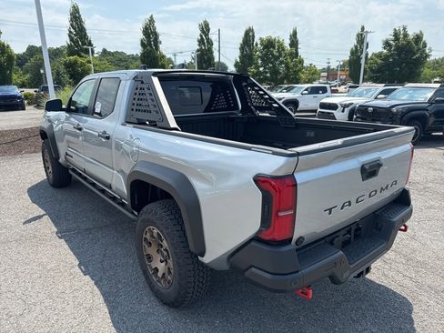 New 2025 Toyota Tacoma Trailhunter image 27