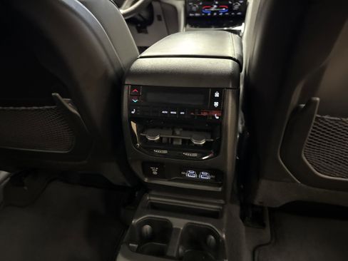 Used 2021 Jeep Grand Cherokee L Limited image 20