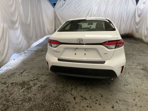 Used 2023 Toyota Corolla LE w/ Carpet Mat Package (TMS) FWD image 7