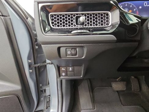 Used 2024 Honda Civic Touring image 27