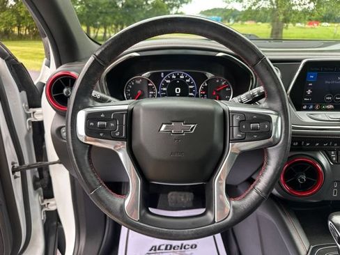 Used 2019 Chevrolet Blazer RS w/ Sun and Wheels Package AWD/4WD image 18