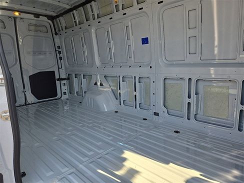New 2025 Mercedes-Benz Sprinter 2500 image 15