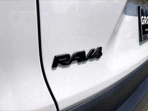 Used 2024 Toyota RAV4 XLE Premium FWD image 29