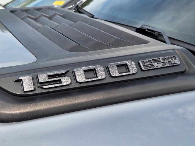 Used 2022 RAM 1500 Laramie AWD/4WD image 7