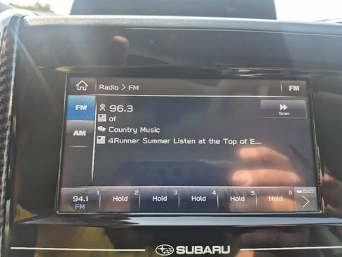 Used 2018 Subaru Crosstrek 2.0i Premium AWD/4WD image 25