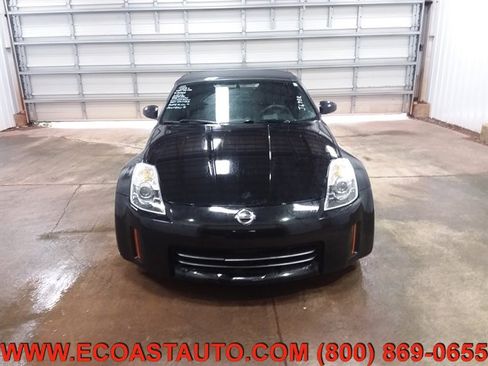 Used 2006 Nissan 350Z Touring image 7