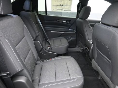 New 2026 Chevrolet Traverse LT w/ Driver Confidence Package image 9
