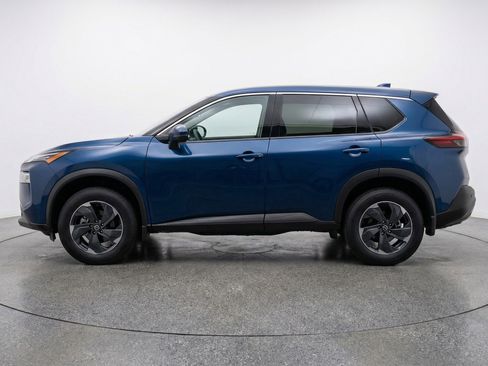 Used 2025 Nissan Rogue SV AWD/4WD image 5