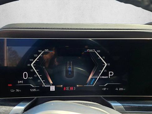 Certified 2023 BMW i7 xDrive60 image 11