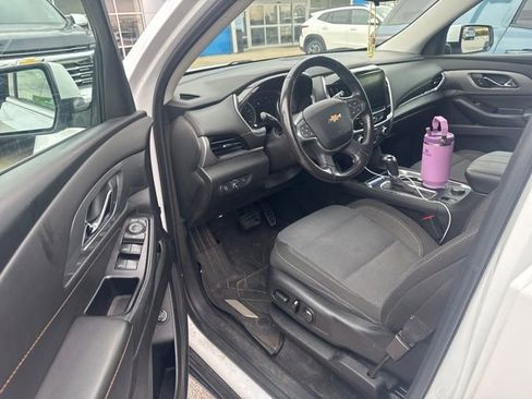 Used 2020 Chevrolet Traverse LT FWD image 5