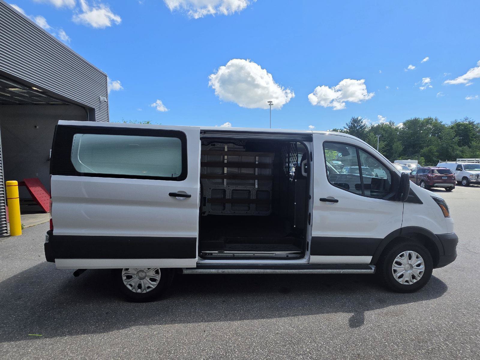 Used 2025 Ford Transit 250 Low Roof w/ Exterior Upgrade Package RWD image 15