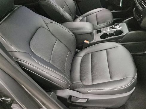 New 2025 Ford Escape SE image 12