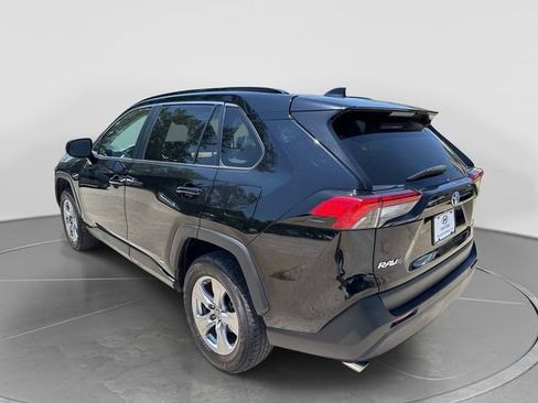 Used 2022 Toyota RAV4 LE AWD/4WD image 6