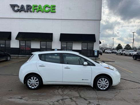 Used 2015 Nissan Leaf S w/ Charge Package image 16