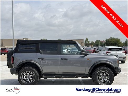 Used 2023 Ford Bronco Badlands AWD/4WD image 3
